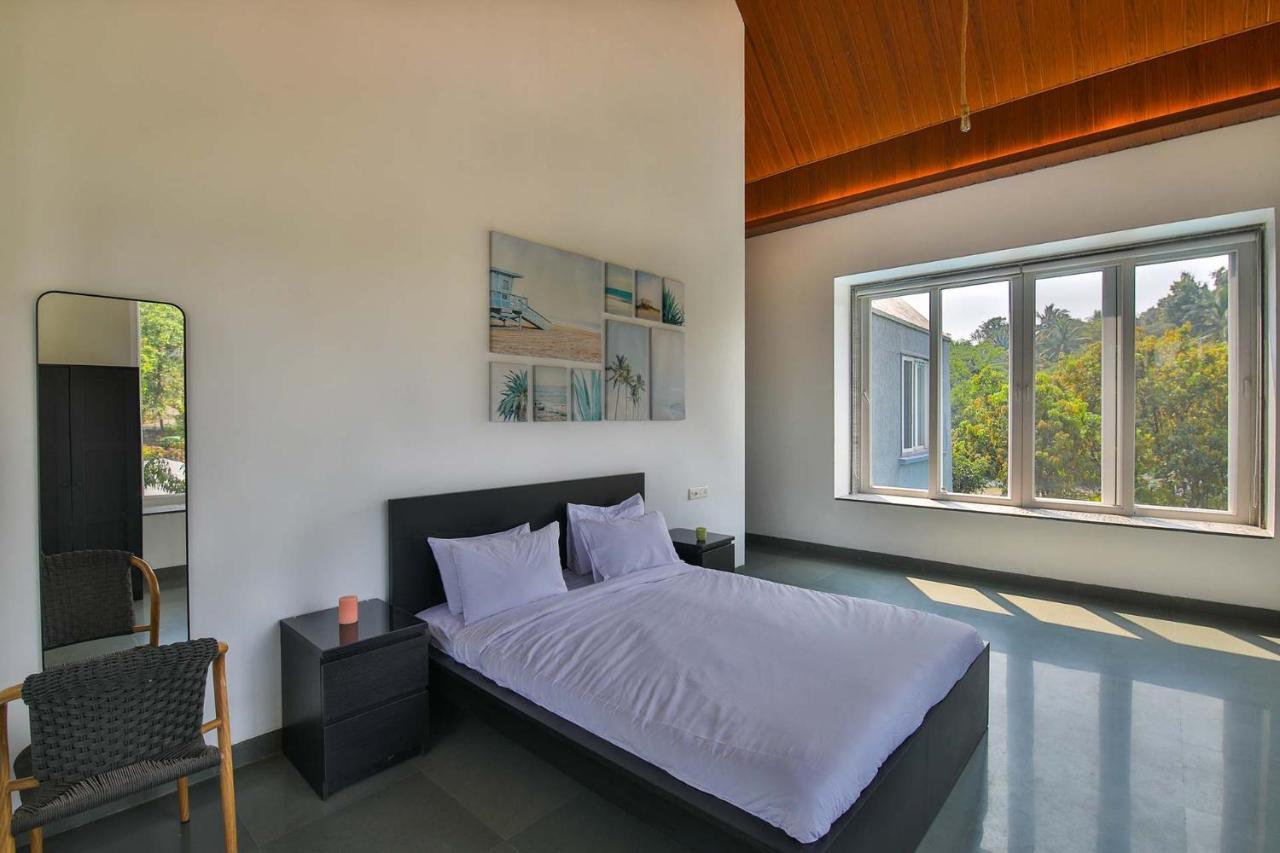 Twilight Grove: Stayvista Villa with Pool and Home Theatre Karjat Exterior photo