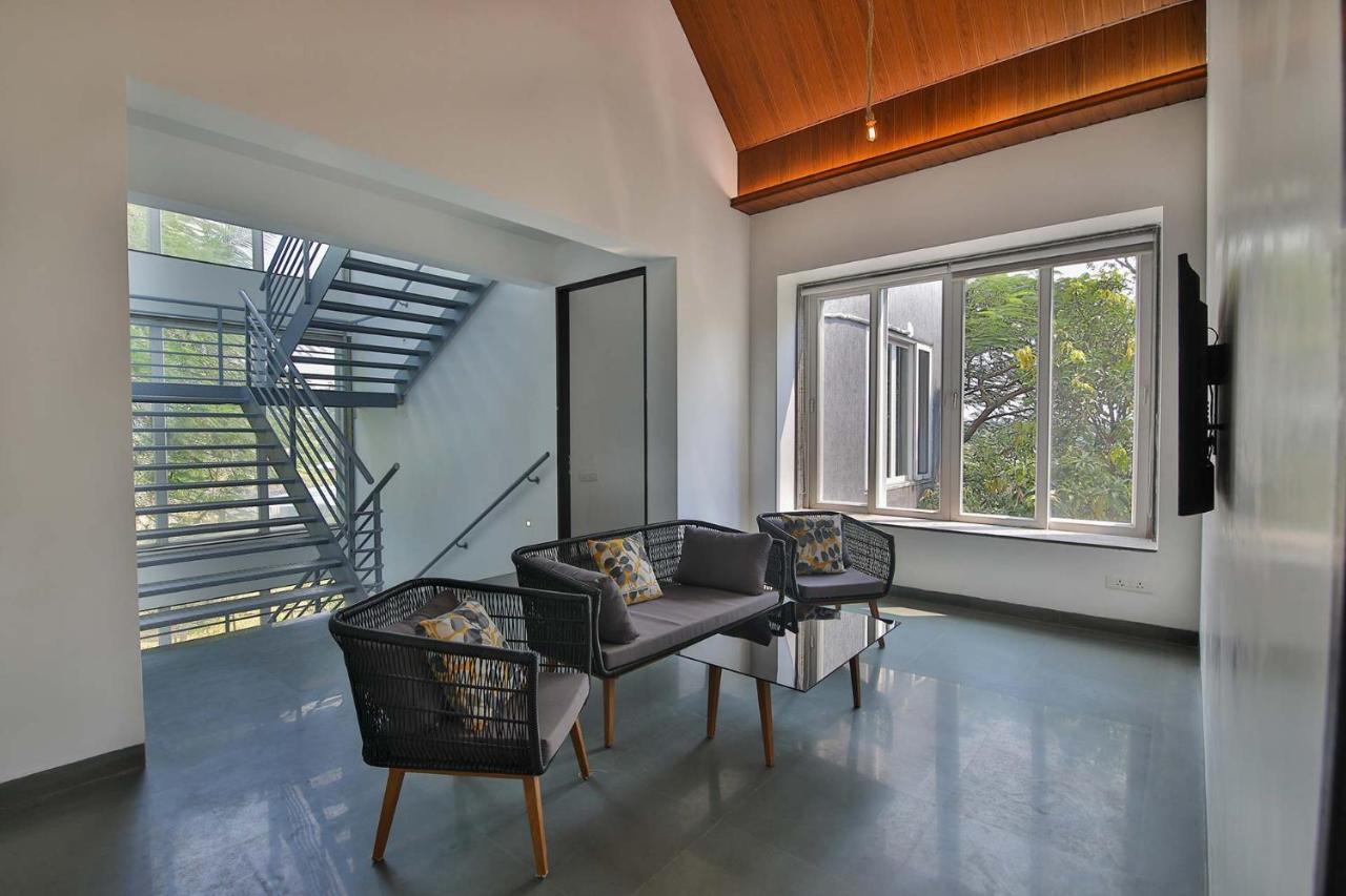 Twilight Grove: Stayvista Villa with Pool and Home Theatre Karjat Exterior photo